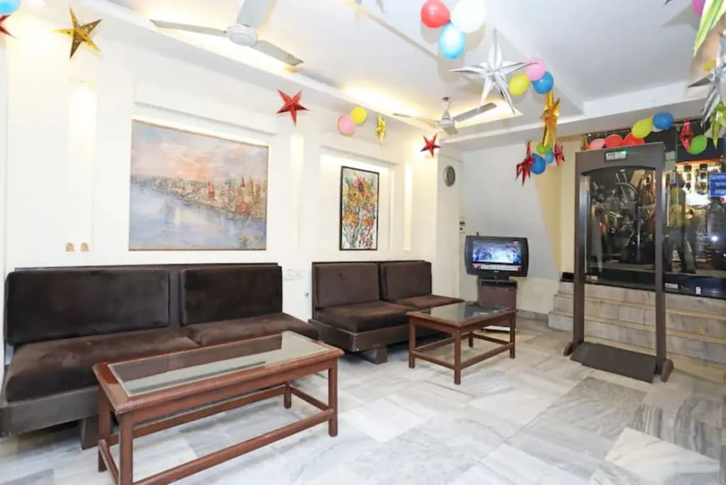 Capital O 10750 Hotel Vivek - photo 6