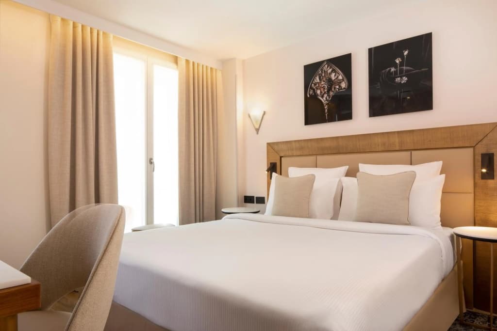 Hotel Des Champs Elysees - photo 20
