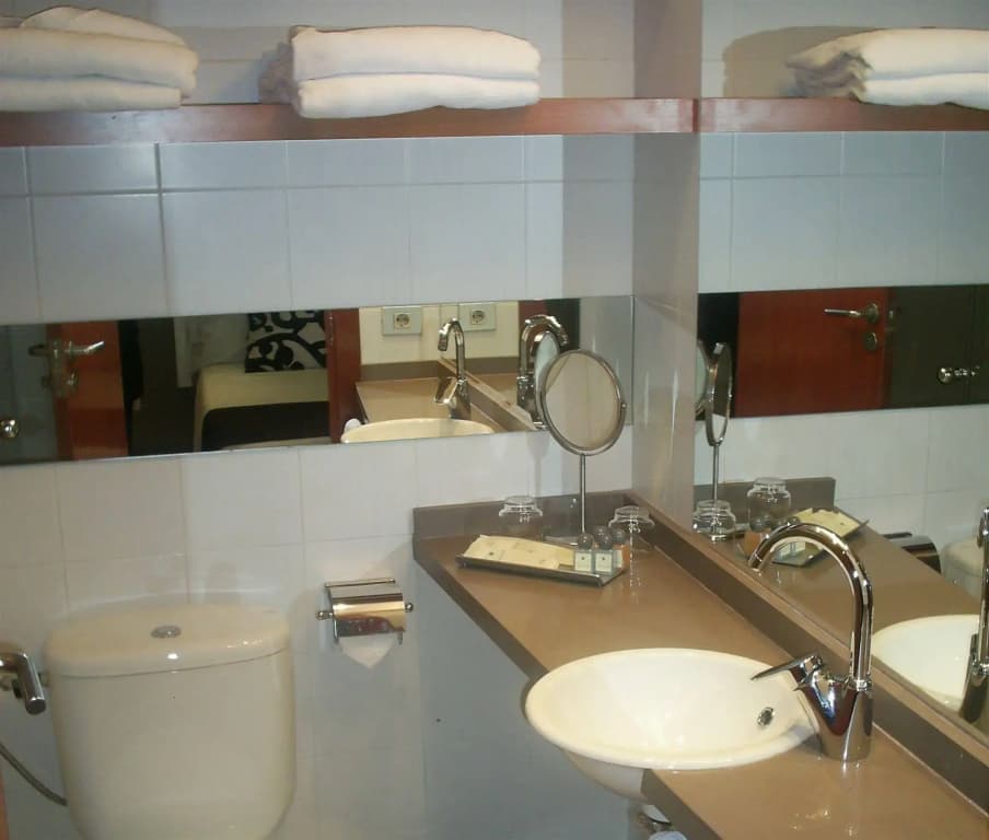 Senator Barcelona Apartments - photo 8