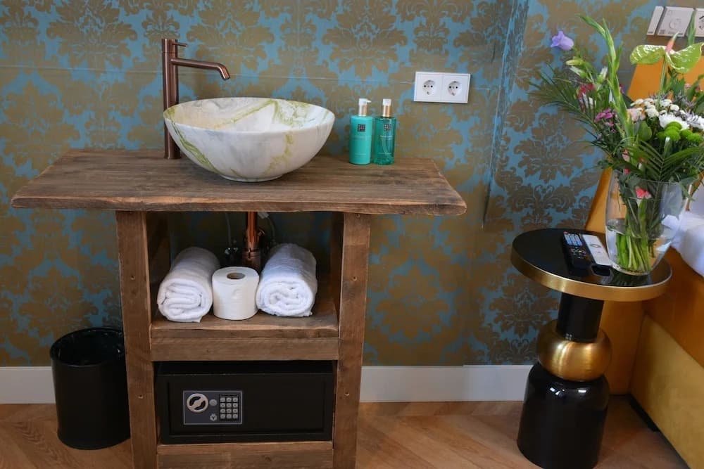 If boutique hotel - photo 8