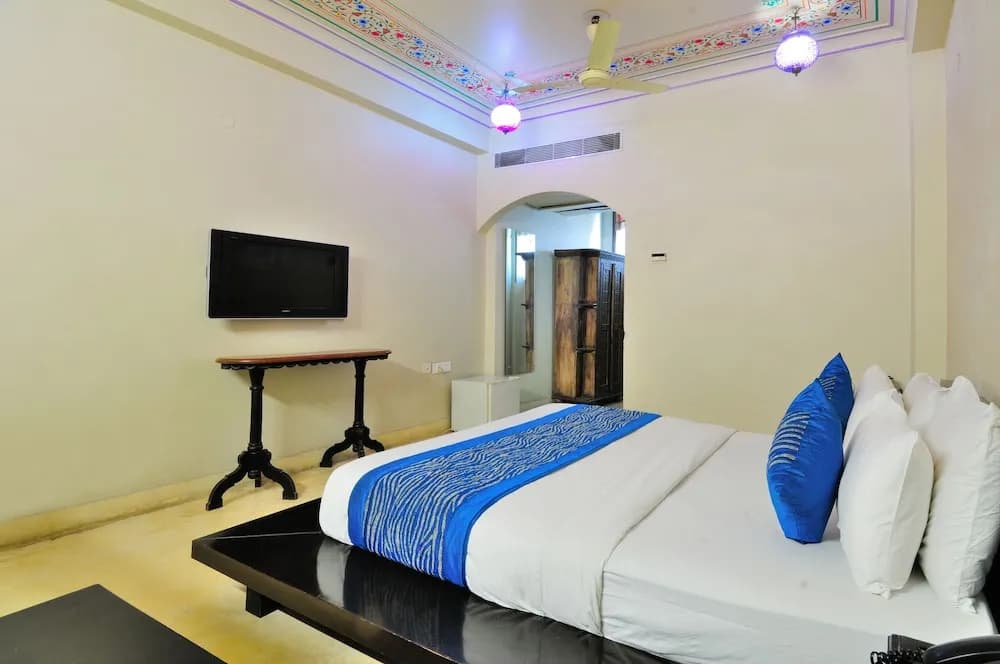 Staybook - Jyoti Mahal A Heritage Hotel - photo 2