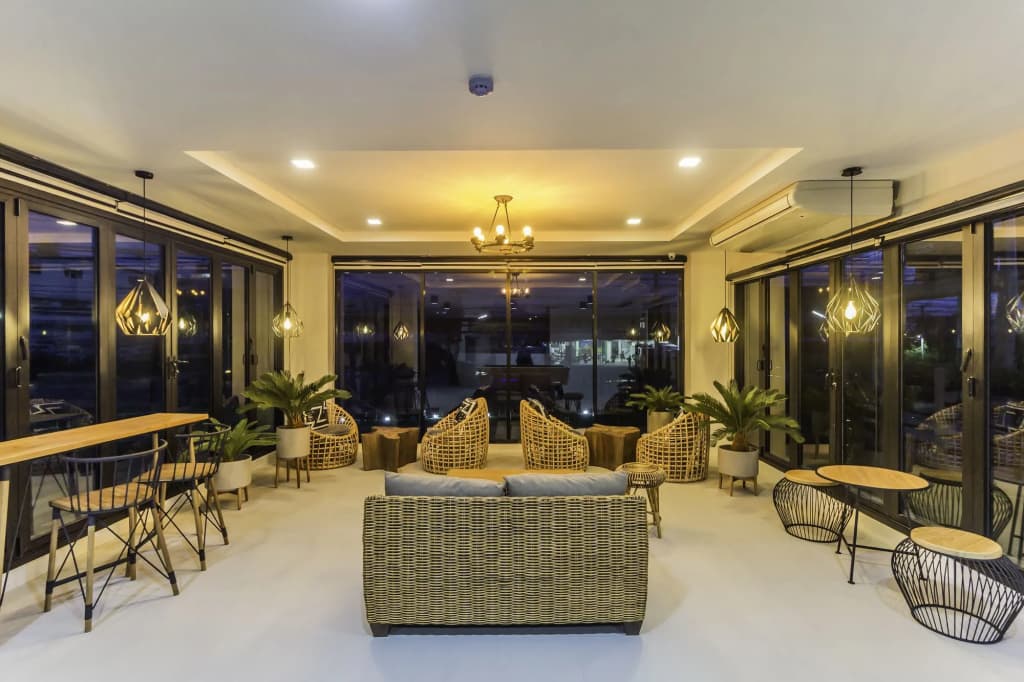 Triple Z Hotel - photo 21