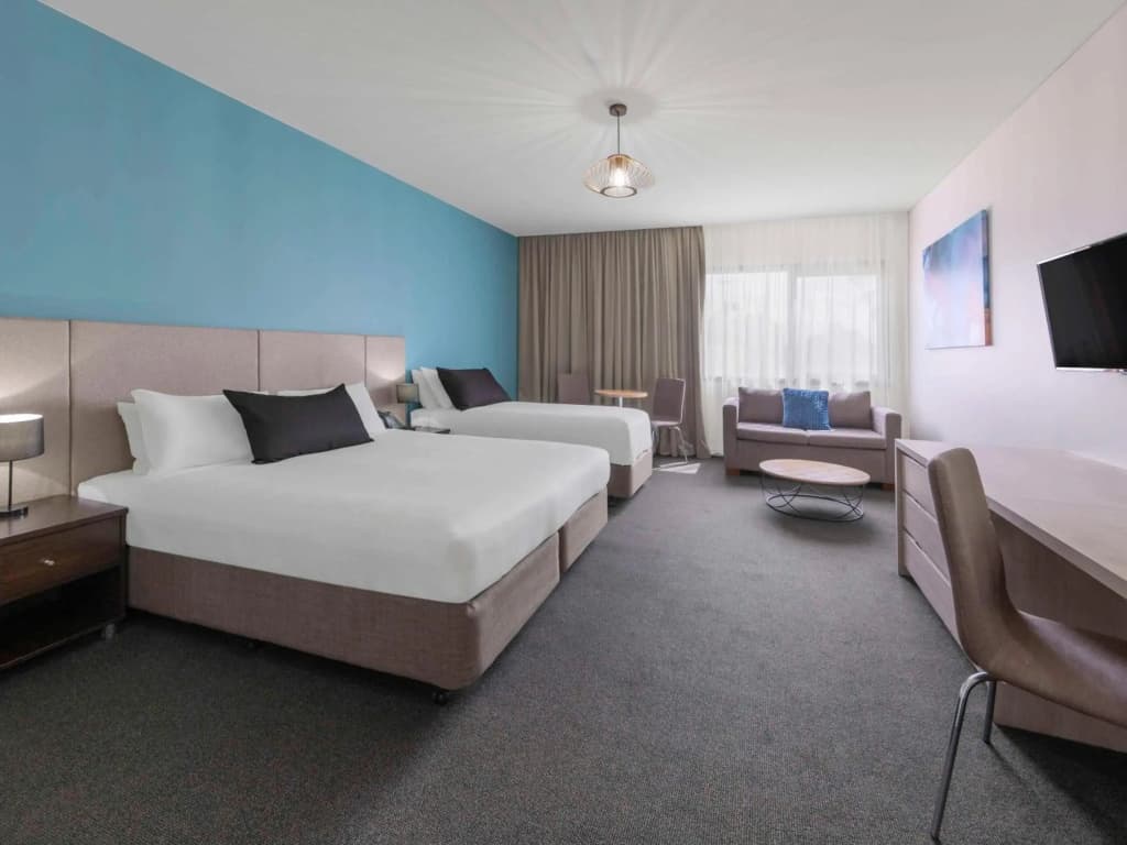 Mantra Melbourne Melton - photo 2