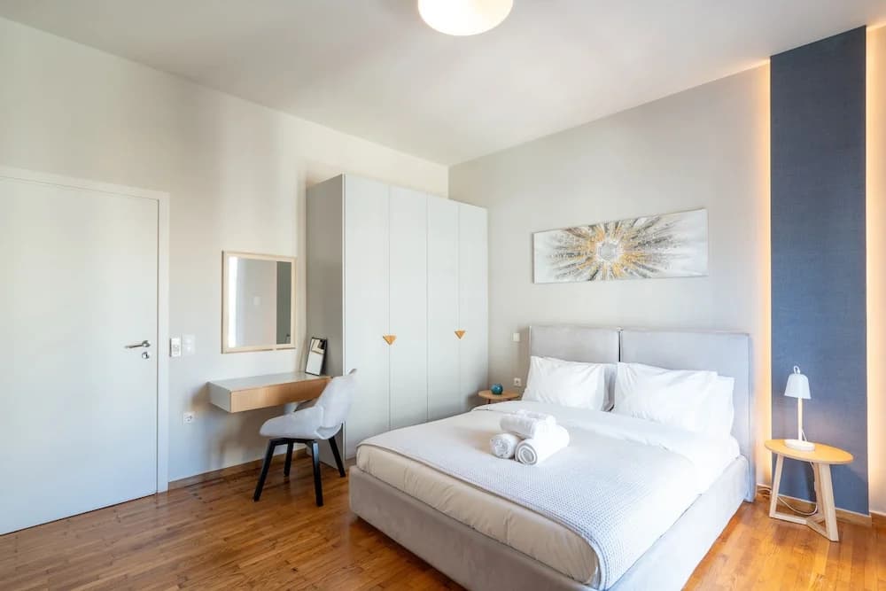 Classy Apartment in Koukaki, Walk to Metro & Acropolis - photo 6
