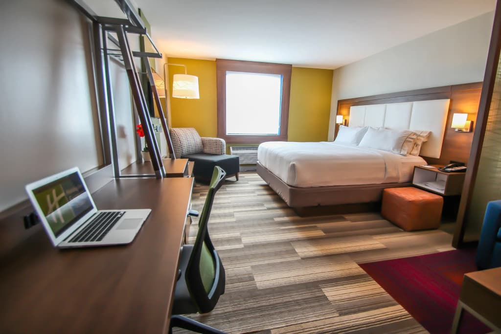 Holiday Inn Express & Suites Miami Airport East by IHG - photo 43