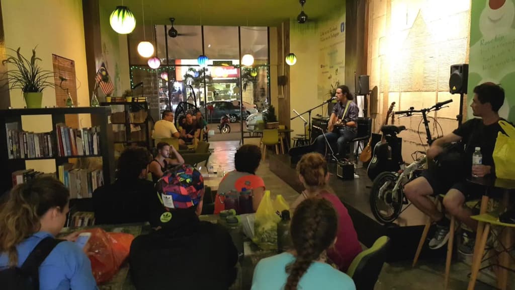 PODs The Backpackers Home & Cafe - photo 27