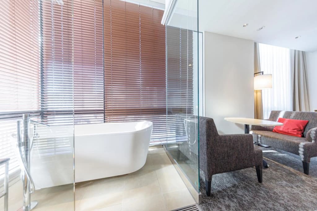 Jr Kyushu Hotel Blossom Shinjuku - photo 44
