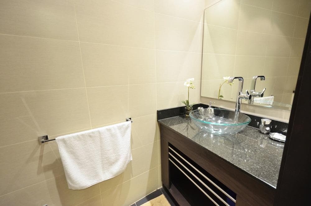 KOH - Cayan Tower - photo 25