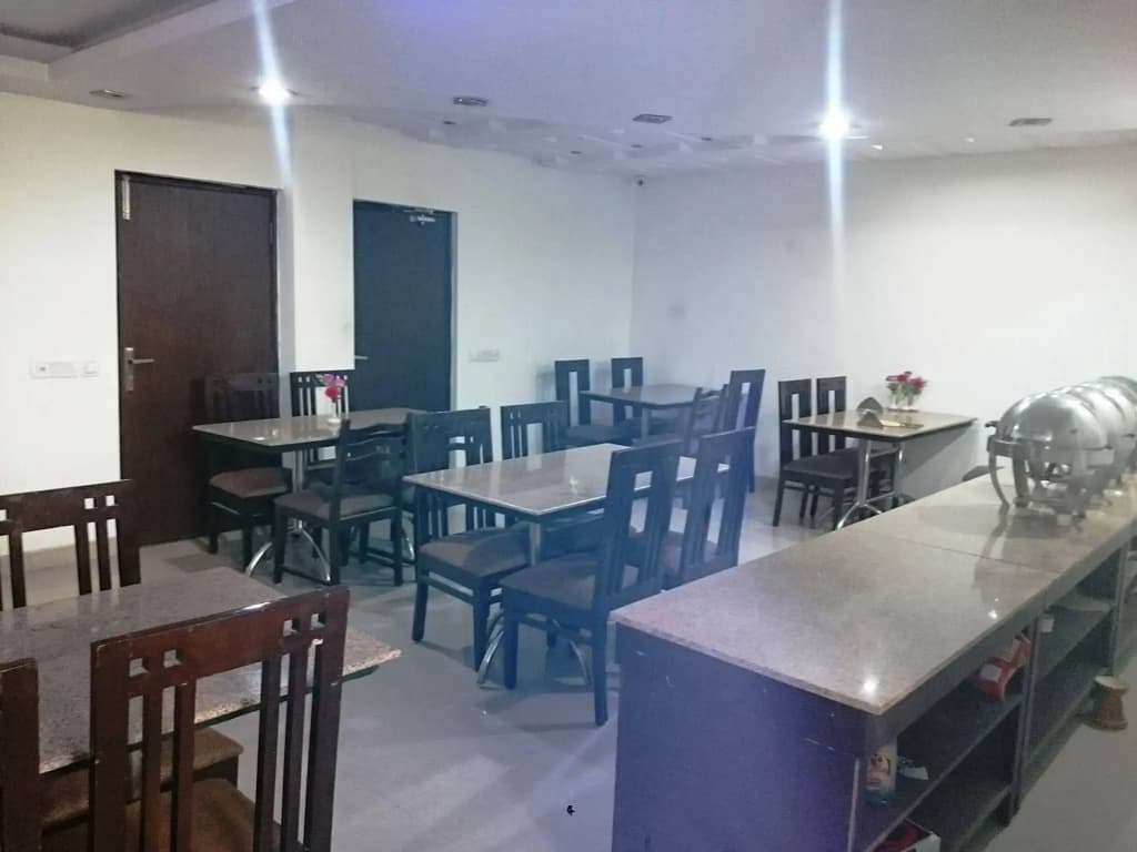 OYO 4184 Hotel Raj - photo 19