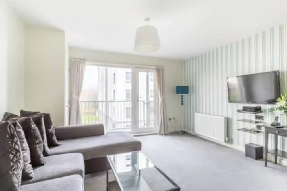 Modern 2 Bedroom Property in Stylish Complex - main photo