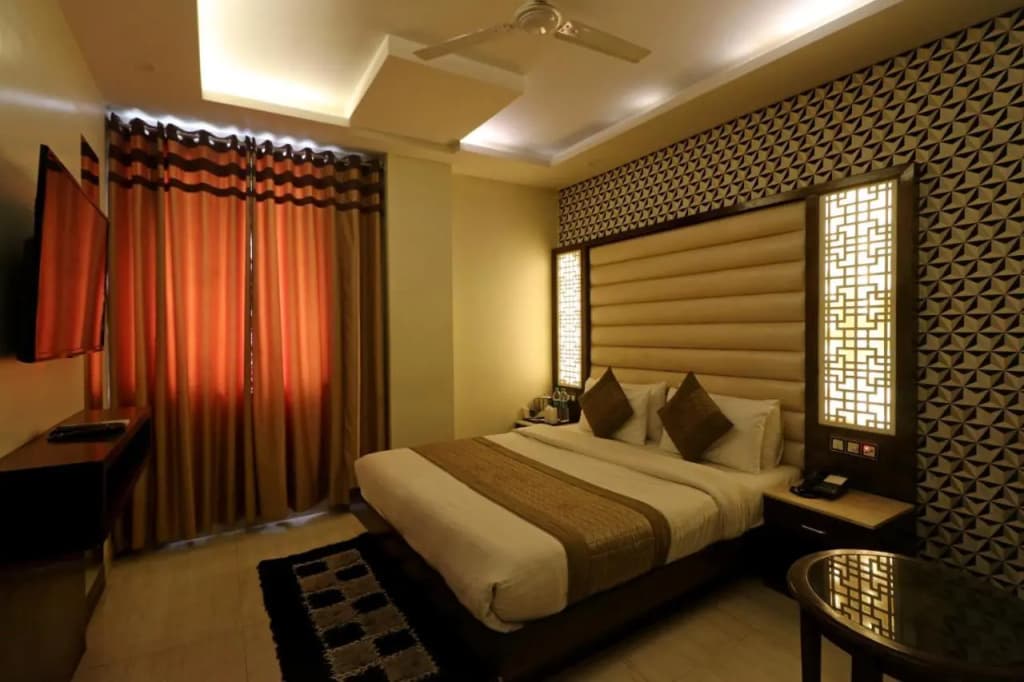 Hotel Mannat International - photo 34