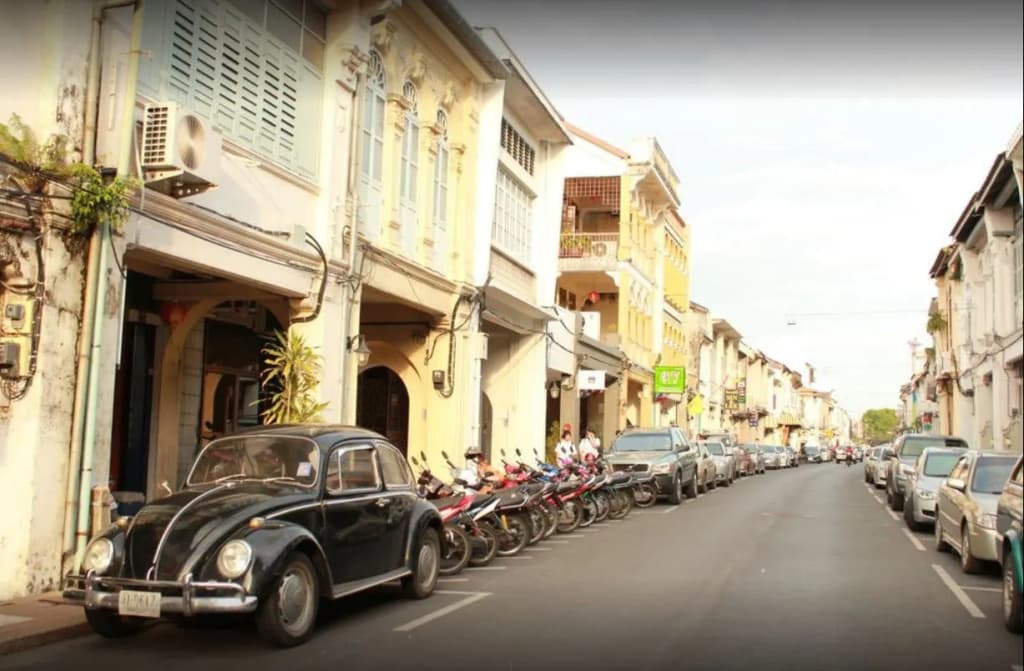 Thalang Guesthouse - photo 17