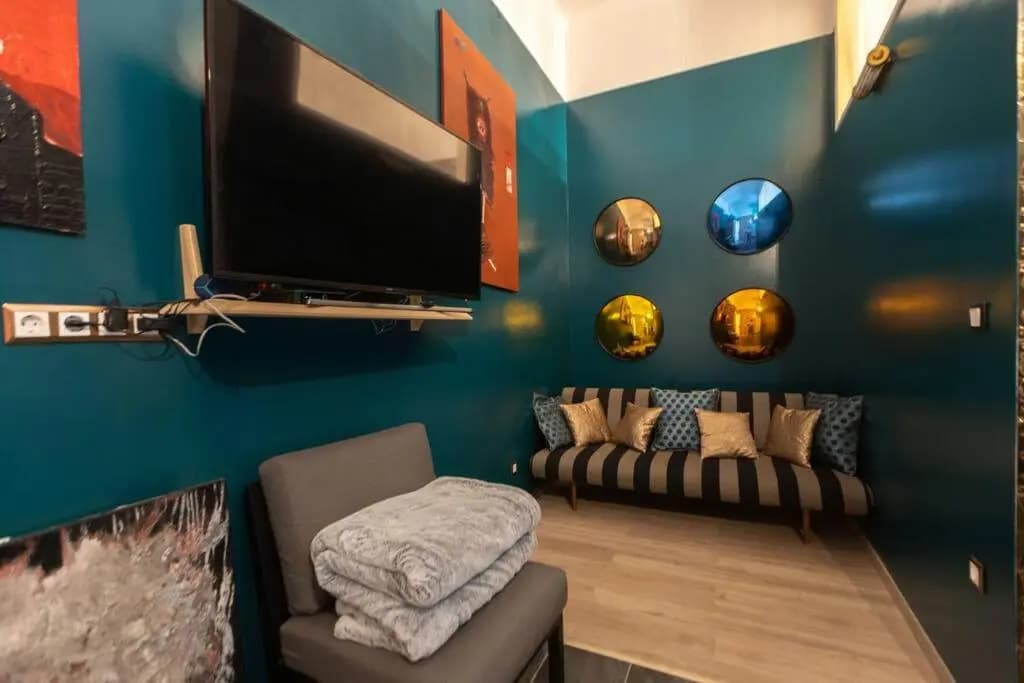 Own Jacuzzi+ Sauna+ 2Bd+A/C+Netflix+Center - photo 1