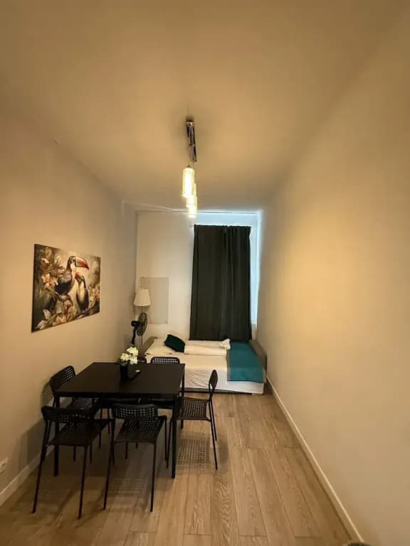 Simple 2BR Near Westbahnhof Station - photo 8