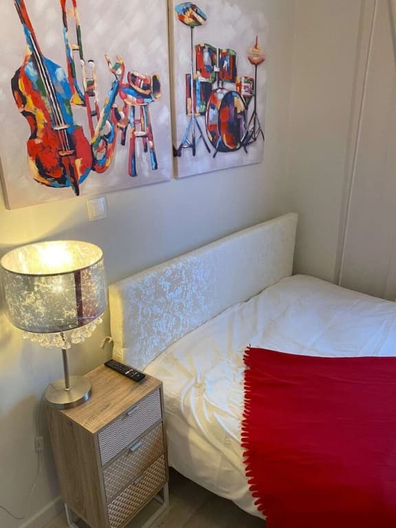 Modern 1-bed Studio in Athens - photo 4