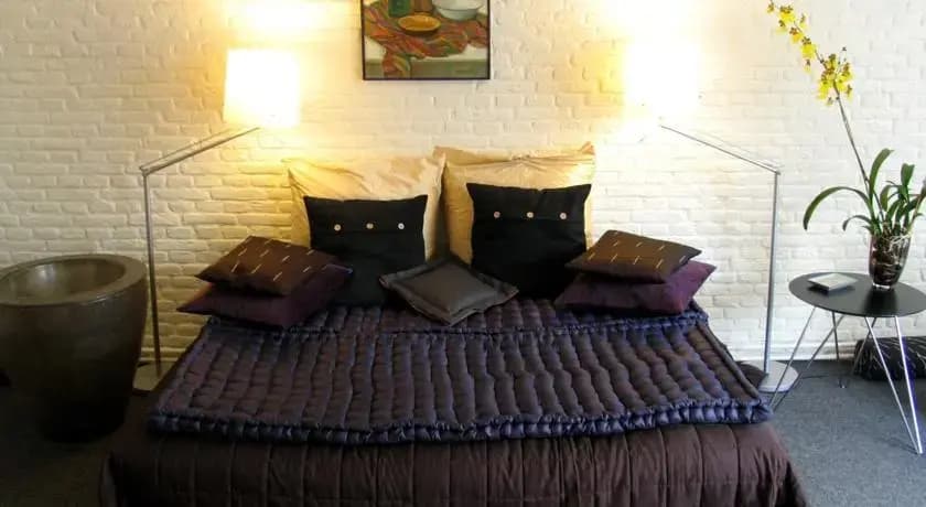 Palace Bed and Breakfast - photo 2