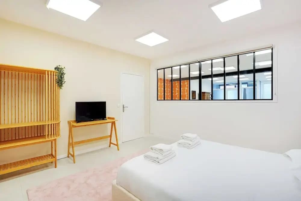 Magnificent Apartment - 2bd/6p - Belleville - photo 8