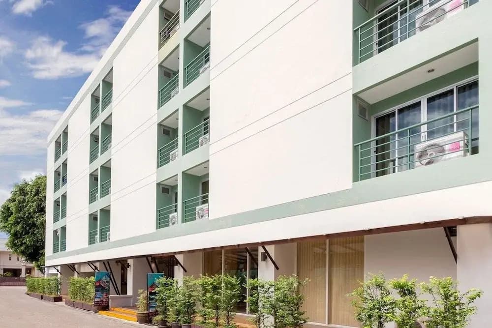 Patong Bay Residence R07 - photo 1