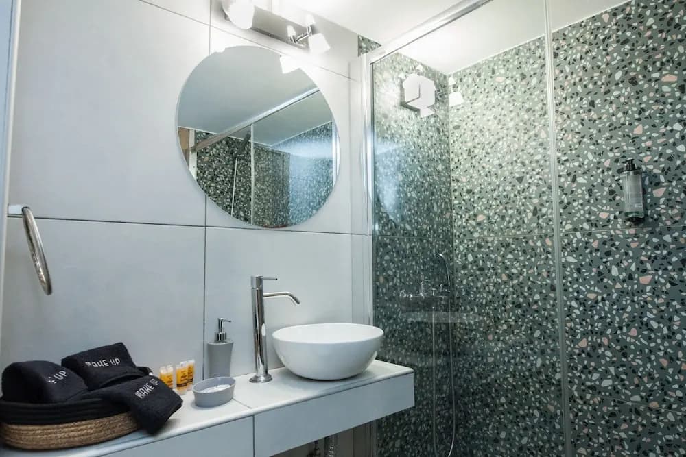 Metaxourgio 2 Bd Gem for Urban Explorers - photo 10