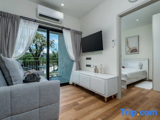 Two Flamingo Apartment 1 - photo 1