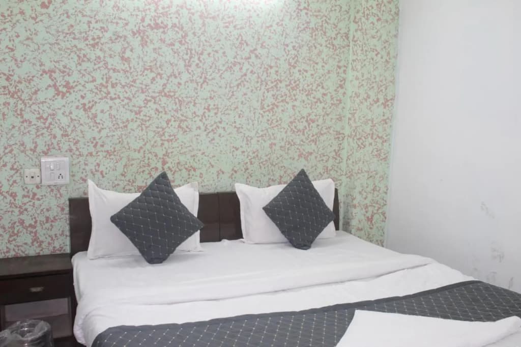 Hotel Shree Continental - photo 22
