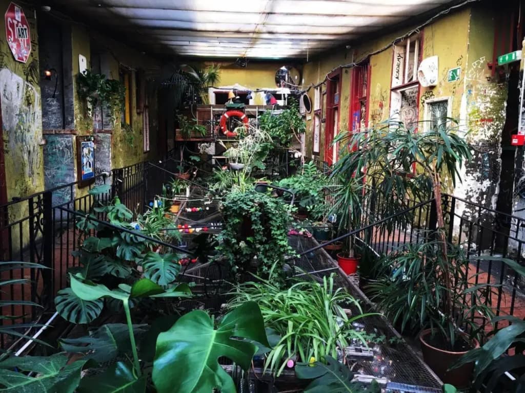Astoria Center 8 - photo 8