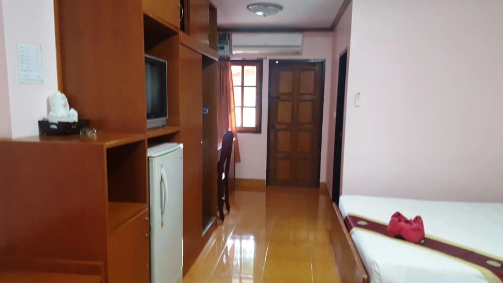 Coconut House Chaweng - Hostel - photo 18