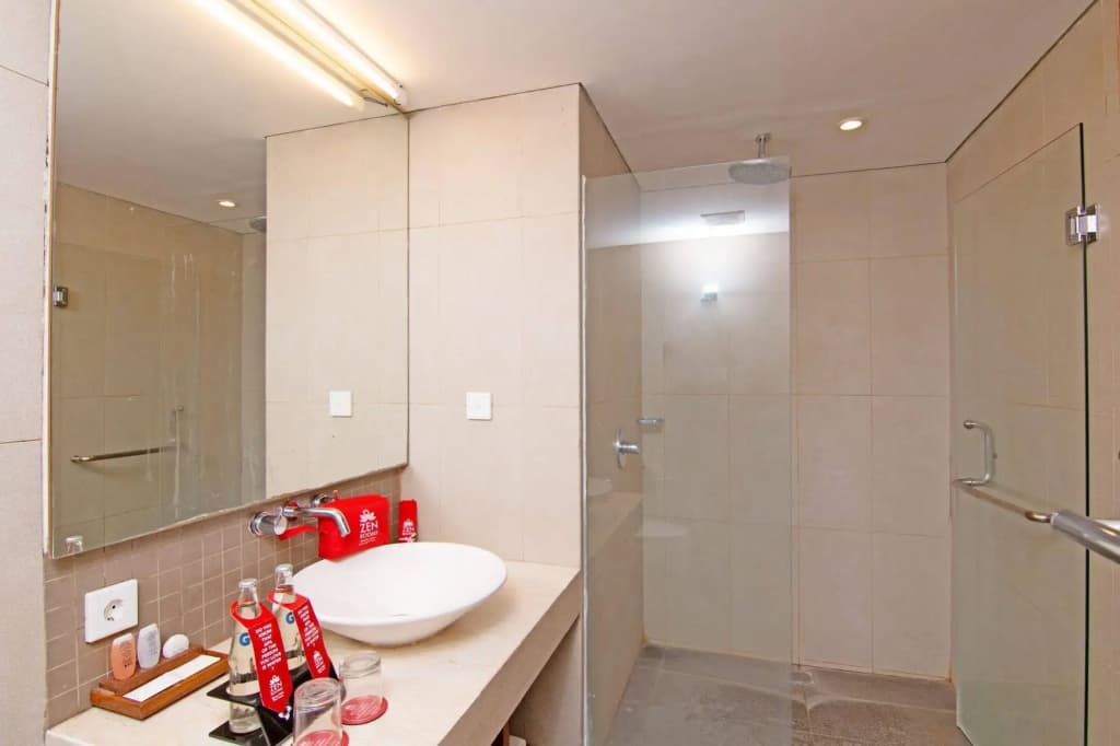 ZEN Rooms Kuta Sunset Road - photo 10