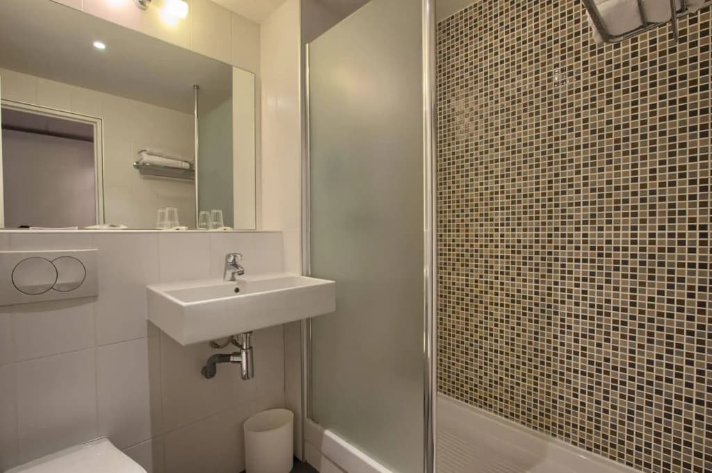 B&B HOTEL Paris 17 Batignolles - photo 8