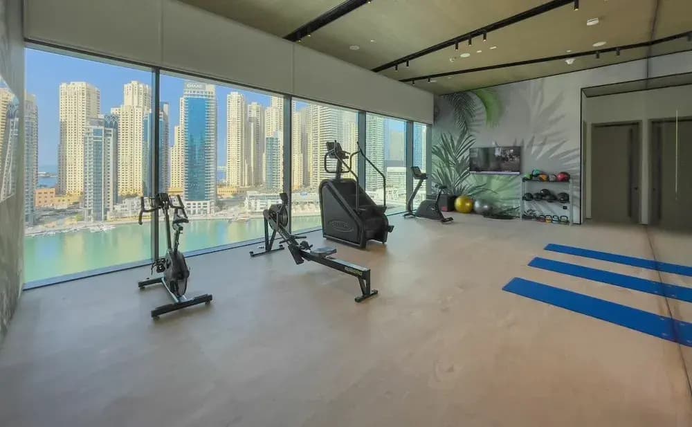 Stylish 2BR with Marina Views - photo 12