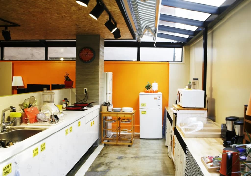 Travelers Planet Studio Type Hostel - photo 18