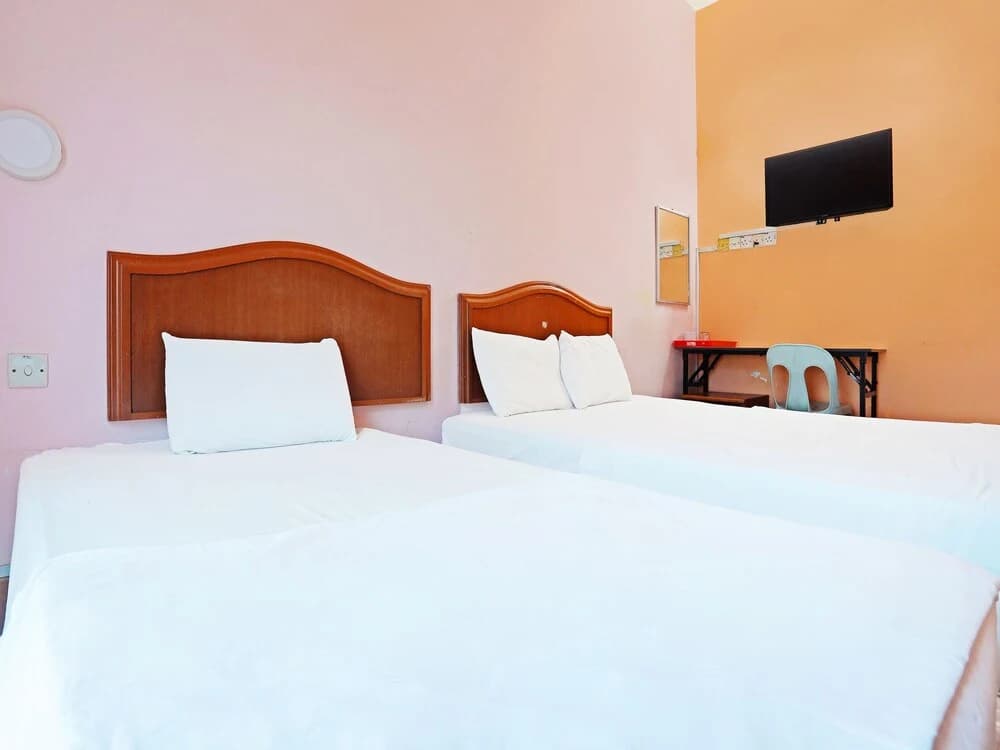 OYO 90598 Living House Co - photo 5