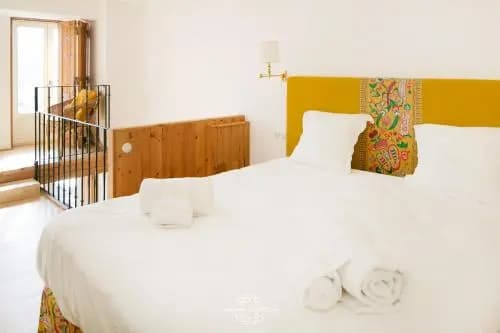 Old Town Deluxe Duplex Suite - photo 4