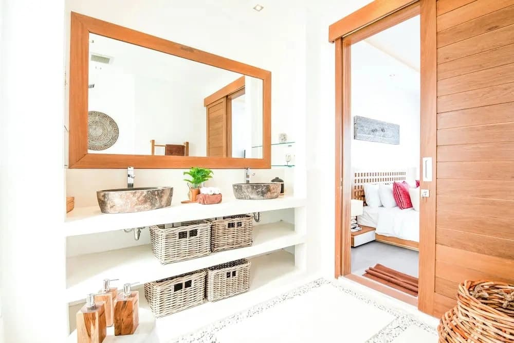 Chic 2BR Villas, Brawah Hub, 300m to Coastal Bliss - photo 2