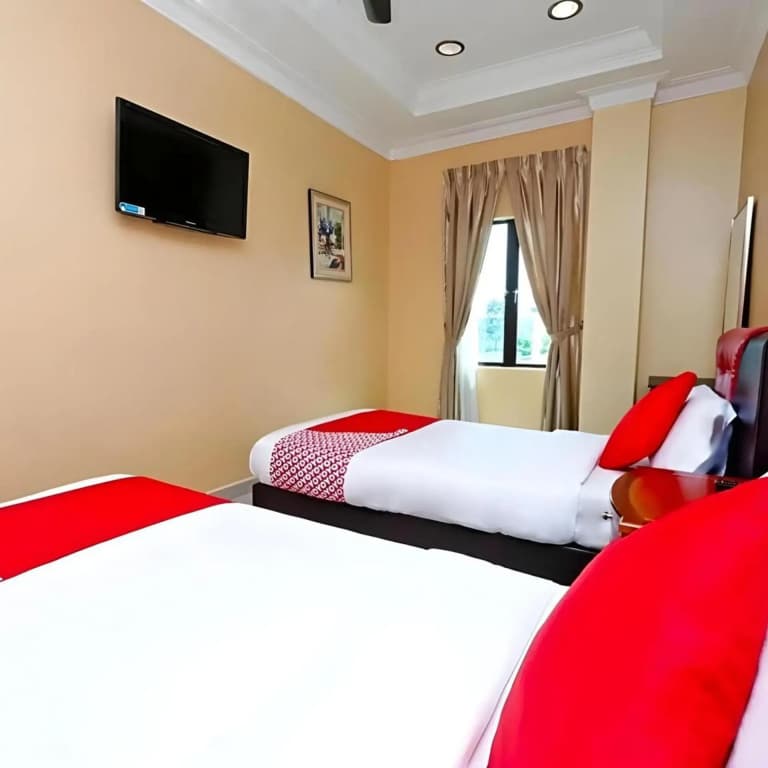 Swing & Pillows @ Ayuni Hotel, Bangi Selangor - photo 38