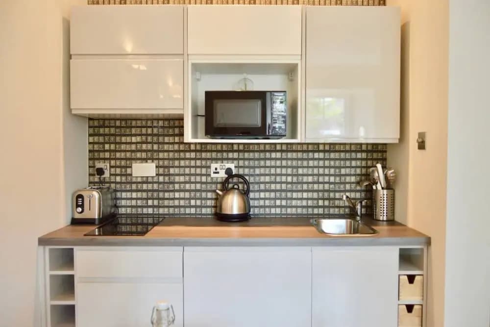 1 Bedroom Flat In Edinburghs New Town - photo 12
