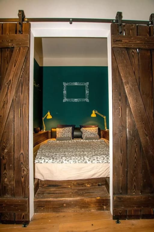 Hedonist Lodge - photo 3