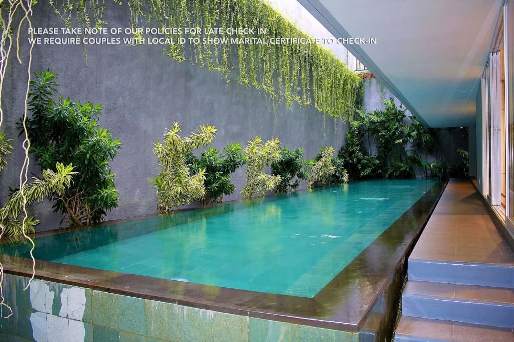 ZEN Rooms Patra Kuningan Syariah - photo 11