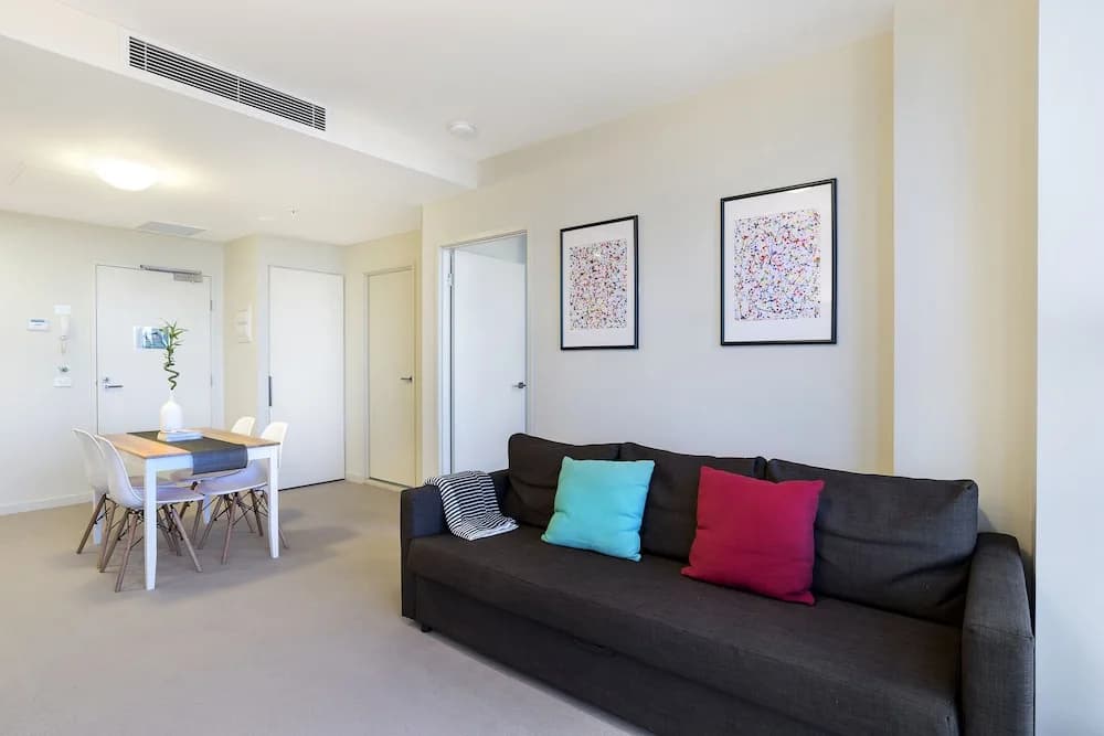 Collins Accommodation - photo 5