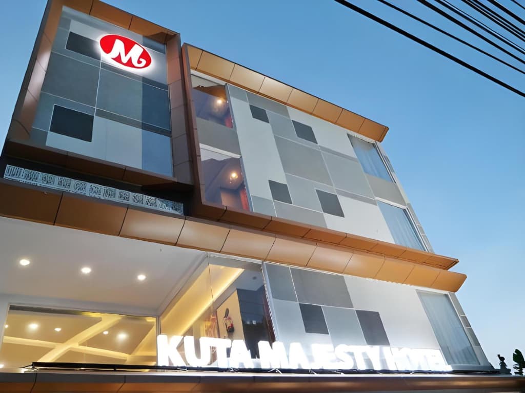 Kuta Majesty Hotel - photo 1