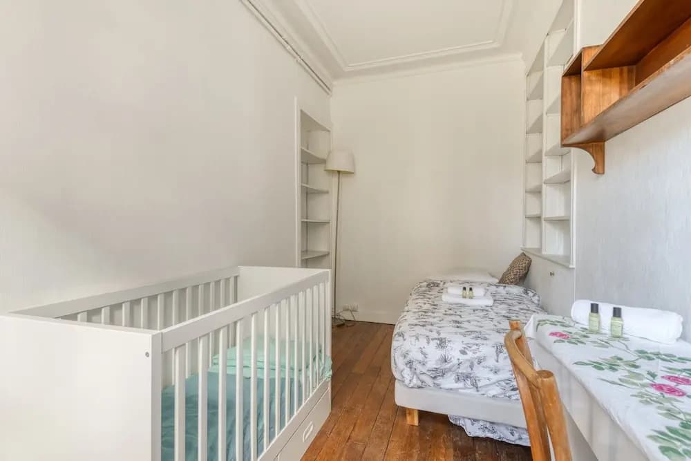 Bright and Homely Apartment in Batignolles - photo 2