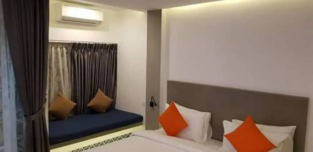Katy Resident and Spa - photo 5