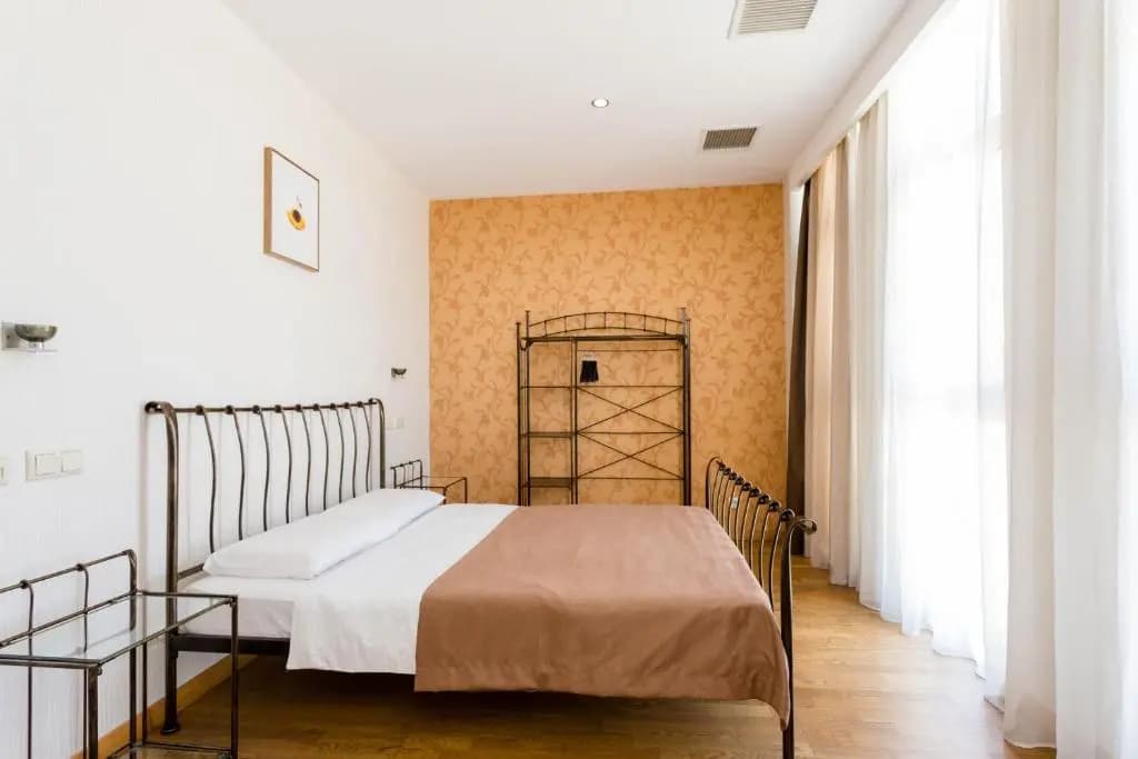 Tbilisi Apartment - photo 4