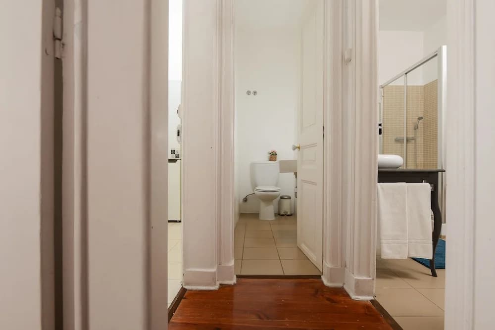 Bright Apartment with River View - photo 8