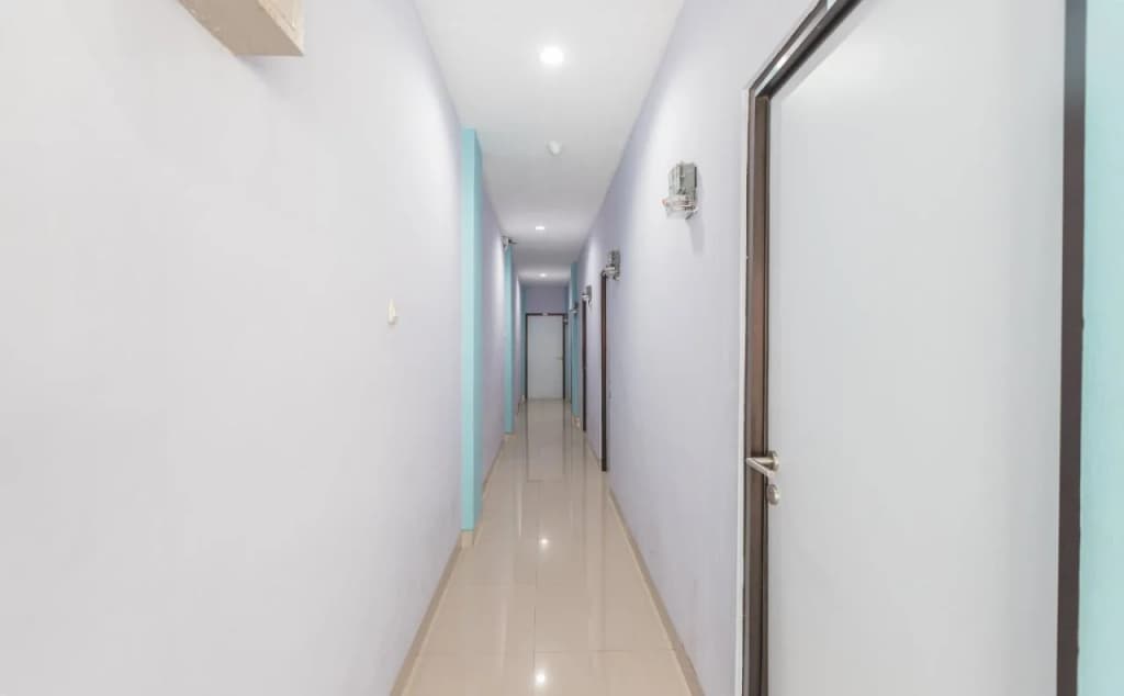 Balcon Biru By OYO Rooms - photo 10
