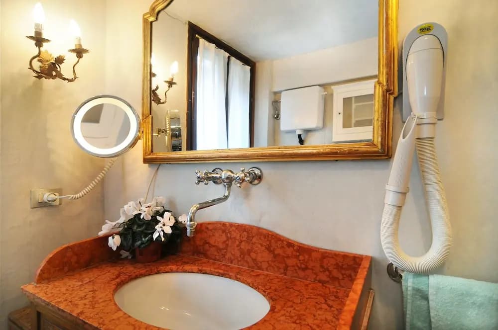 Palazzetto Da Schio - photo 8