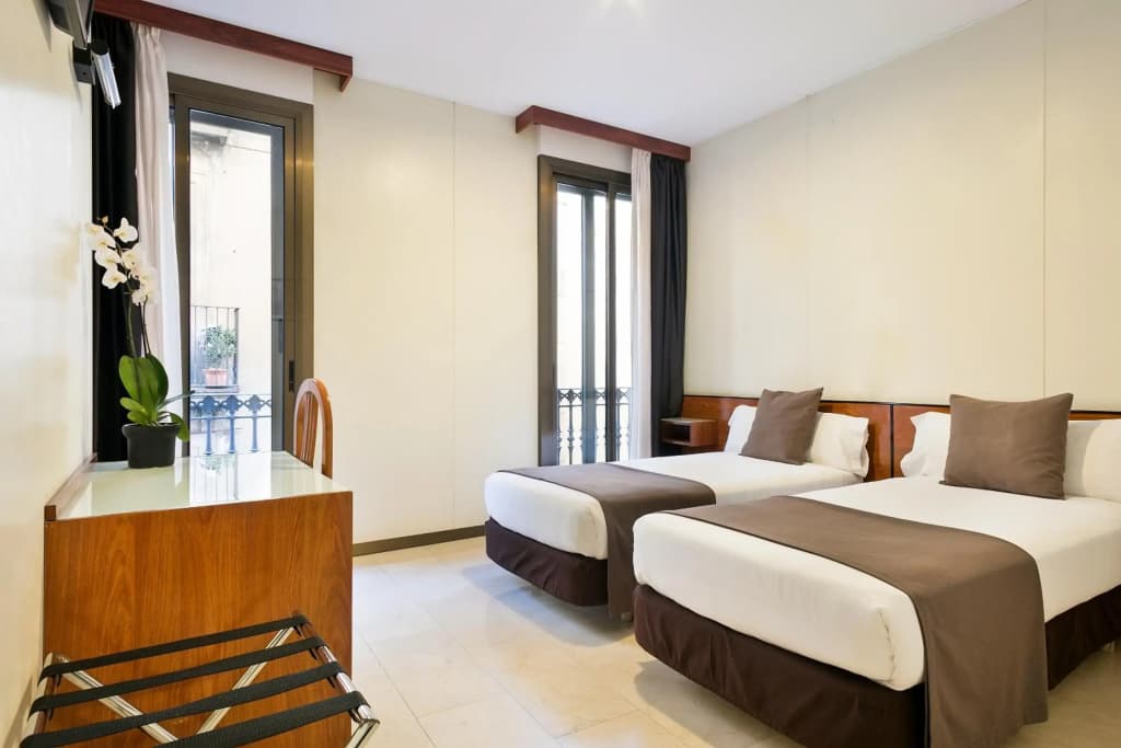 Hotel Condal - photo 3