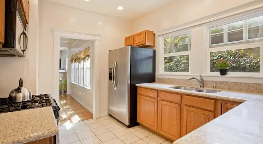 Hollywood Beachwood Retreat by LuxPads - photo 9