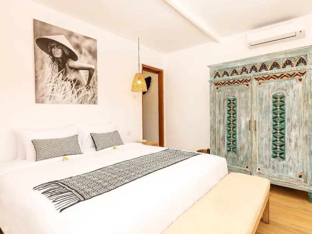 Villa Umara Seminyak Sun, Sand & Style: 5-min Walk to Beach! - photo 5