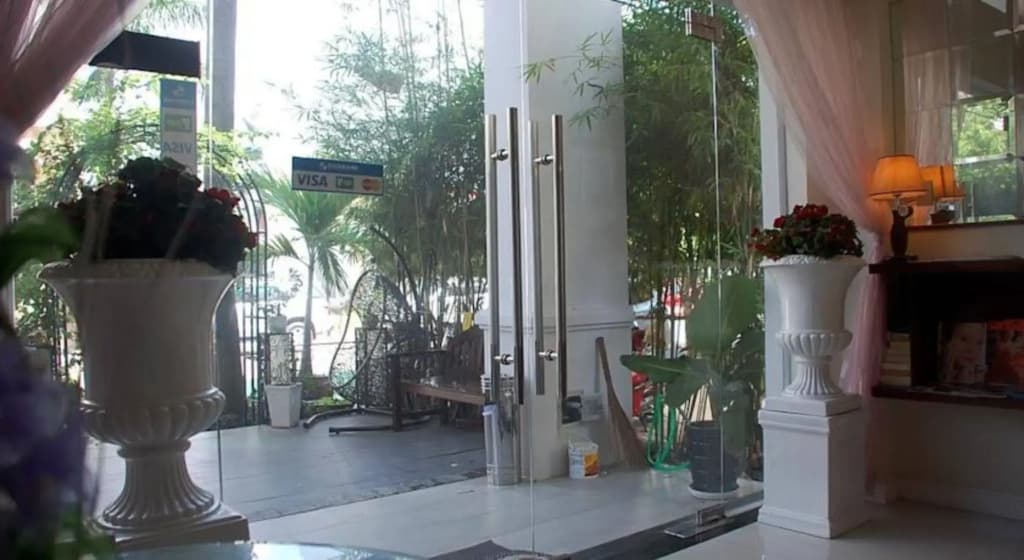 Bizu Hotel II - photo 2